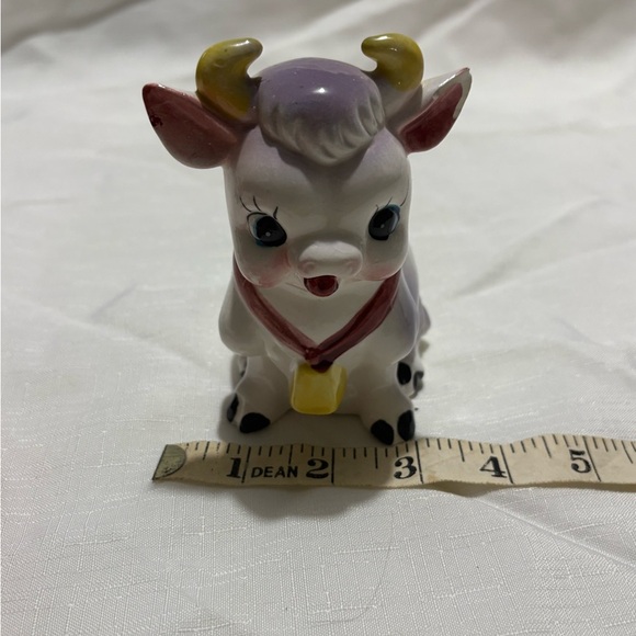 Vintage “Elsie the Cow” Ceramic Sugar Dish, Creamer, Salt and Pepper Shaker Set - Picture 10 of 14